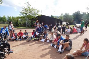 Jovenes asistentes al International Summer Festival durante una actividad